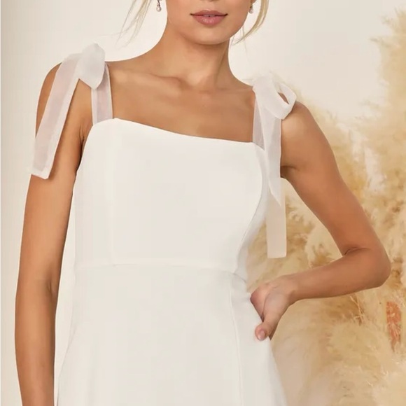Romantic Celebration White Tie-Strap
Bodycon Midi Dress - Picture 4 of 9